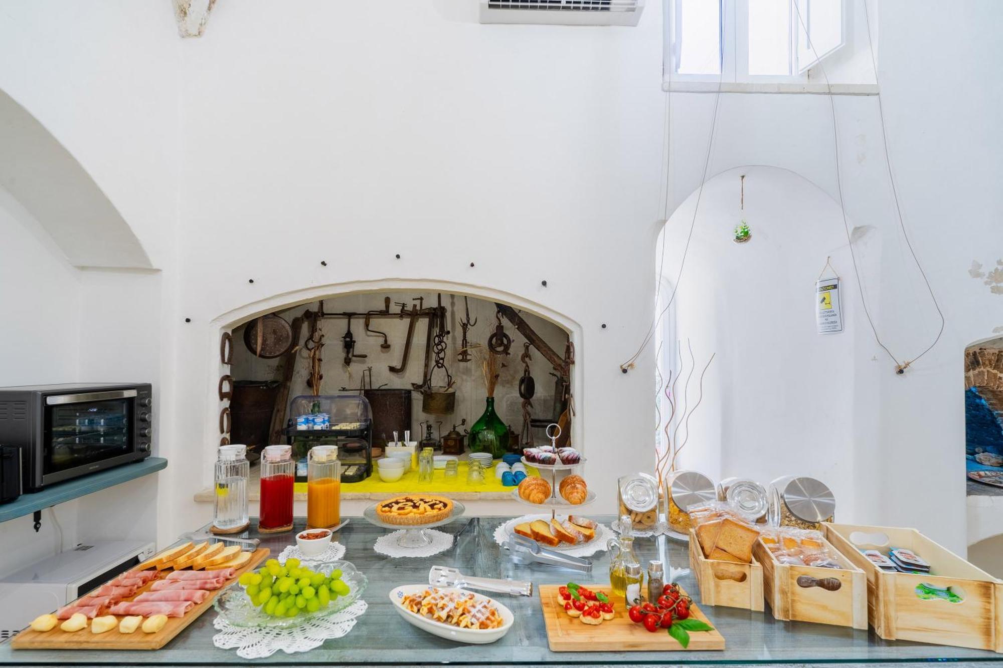 B&B Corte Kampanes Gallipoli Bagian luar foto
